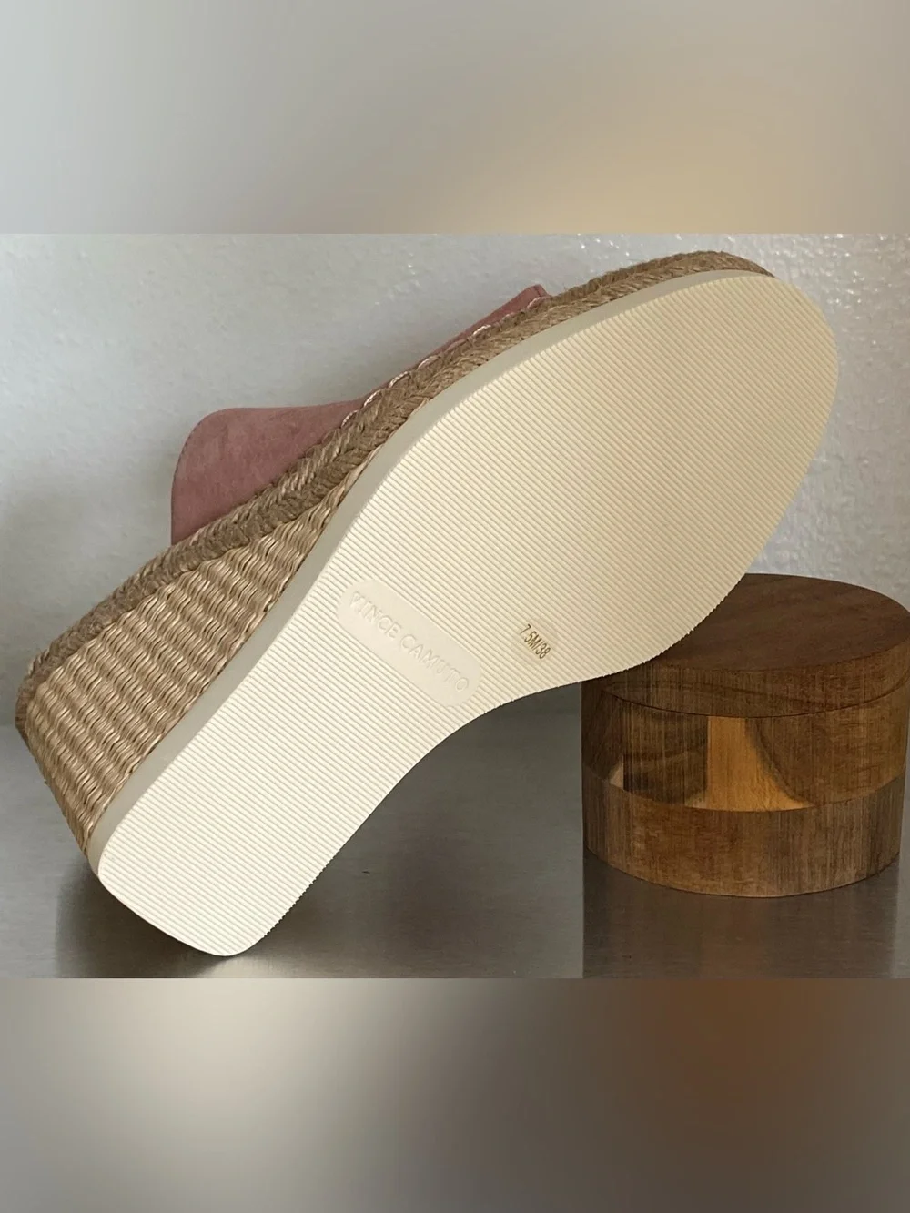 NEW VINCE CAMUTO DUSTY ROSE LEATHER WEDGE MULES